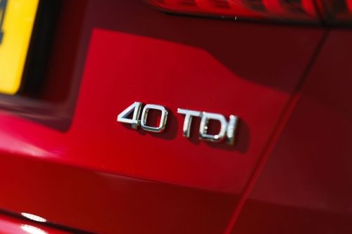 AUDI A6 DIESEL SALOON 40 TDI Quattro Sport 4dr S Tronic [Tech Pack] view 5