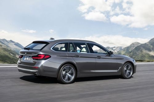 BMW 5 SERIES DIESEL TOURING 520d MHT M Sport 5dr Step Auto [Pro Pack] view 4