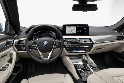 BMW 5 SERIES DIESEL TOURING 520d MHT M Sport 5dr Step Auto [Pro Pack] view 11